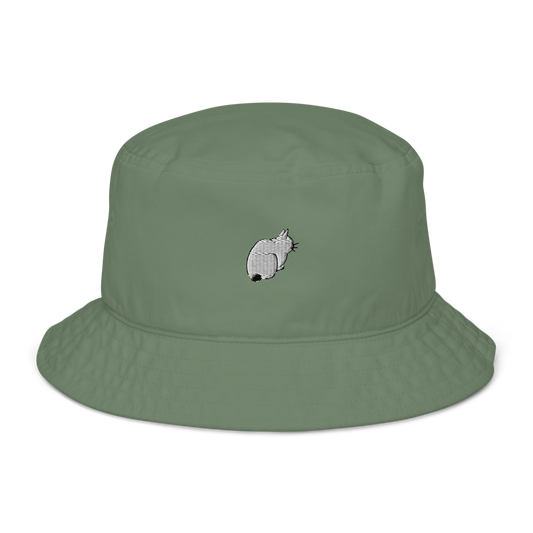 Organic bucket hat with embroidered cat motif inspired by Utagawa Hiroshige’s ukiyo-e art